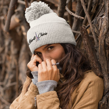 Liberté Chérie™ | <b>Bonnet Féministe À Pompon 100 % Acrylique Doublé Liberté Chérie</b>